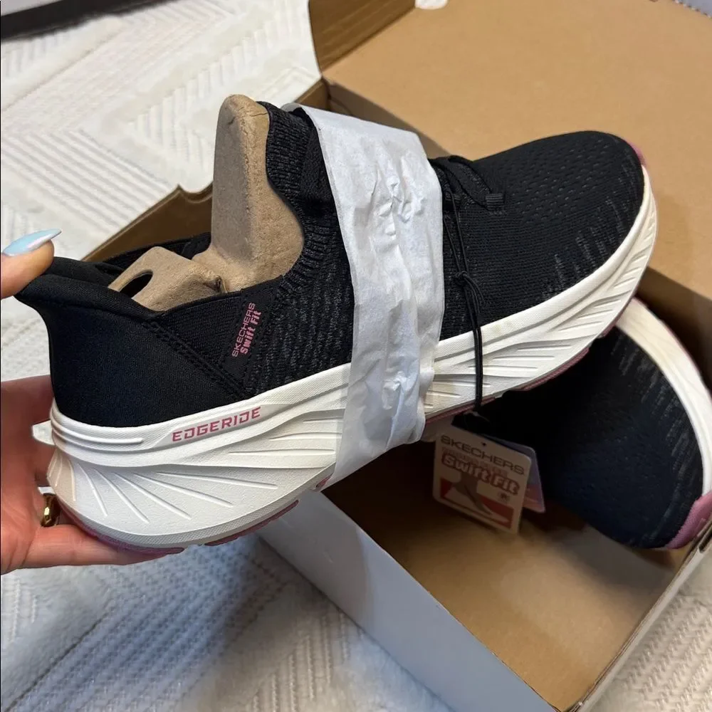 Skechers brand new